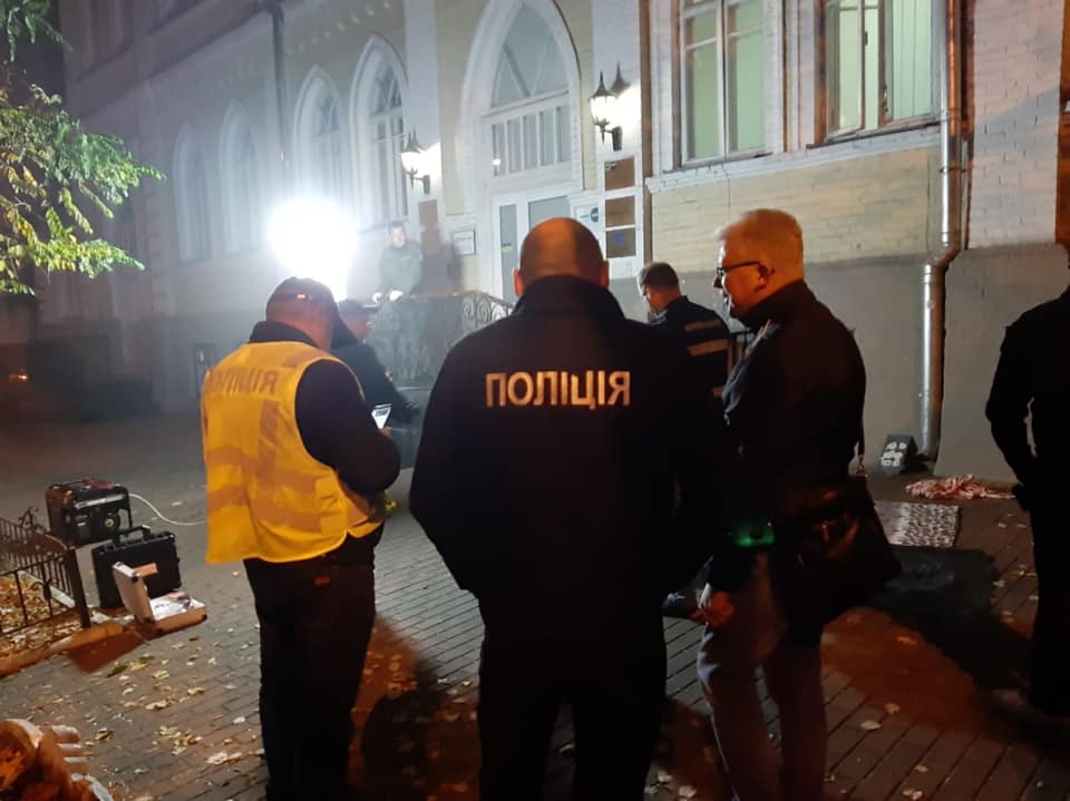 Взрыв в Киеве: полиция сообщила детали, погиб ветеран АТО - фото