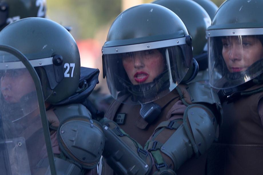 Фото: EPA-EFE/FERNANDO BIZERRA Протесты в Чили: на улицы вышли более миллиона человек - фото