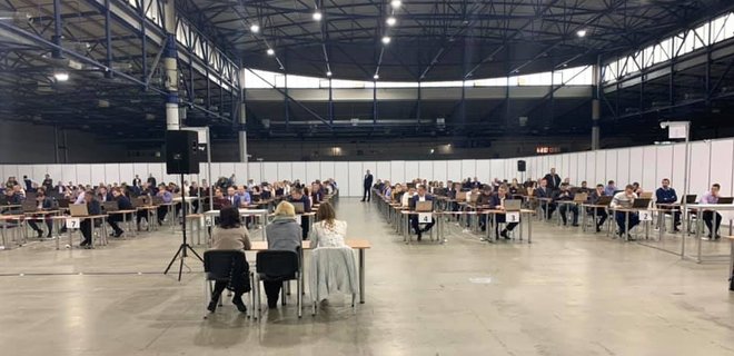 Зеленский в Золотом, гибель экс-министра, жучок Греты Тунберг: новости недели