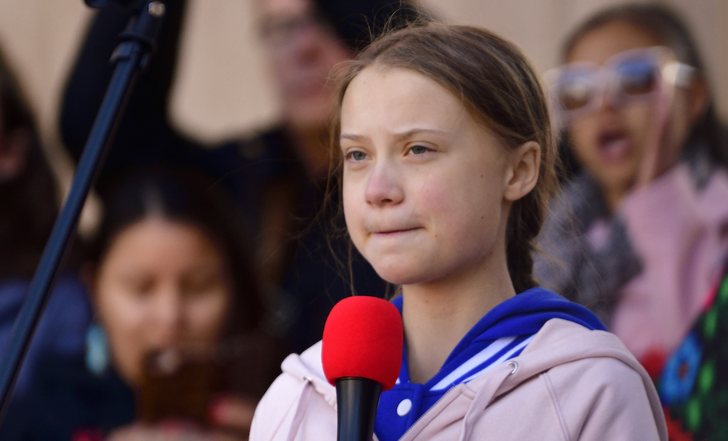 Зеленский в Золотом, гибель экс-министра, жучок Греты Тунберг: новости недели
