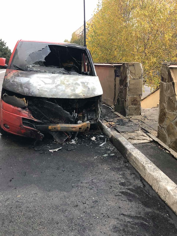 Харьков. Под домом кандидата на пост главы ОГА сожгли авто: фото