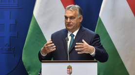 COVID-19. Орбан хочет закрыть Венгрию для мигрантов из-за "биологической угрозы"