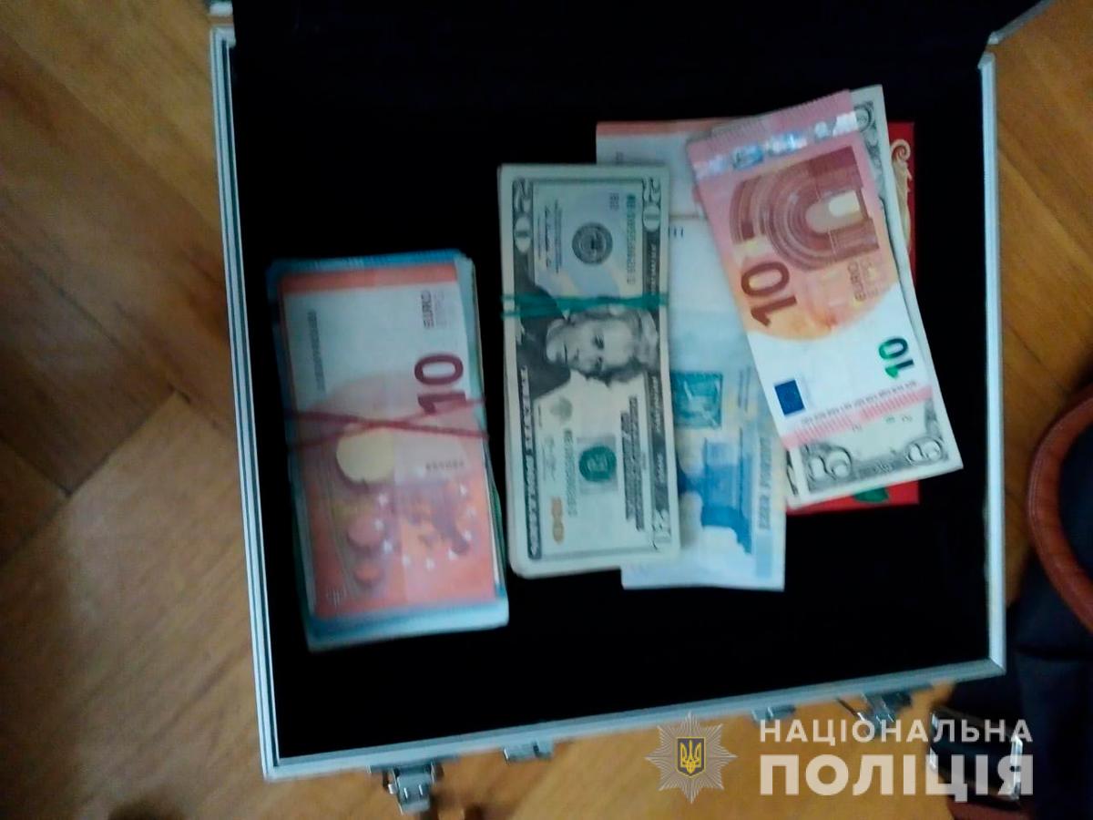 Фото 8 - пресс-служба Нацполиции КОРД задержал 10 членов ОПГ фальшивомонетчиков: фото