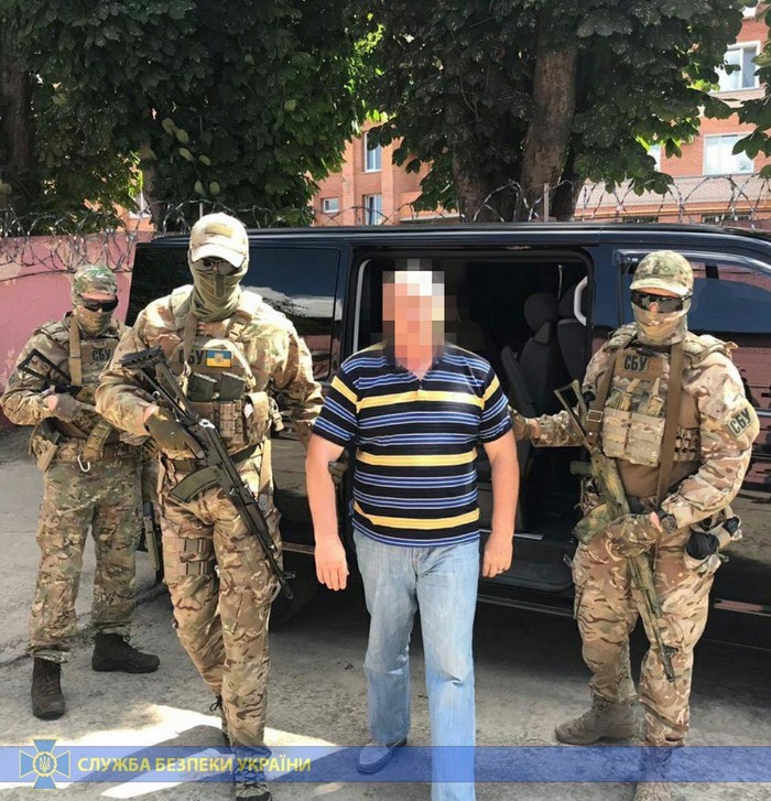Фото 2 - пресс-служба СБУ Раскрытому контрразведкой агенту ФСБ дали 12 лет тюрьмы: фото