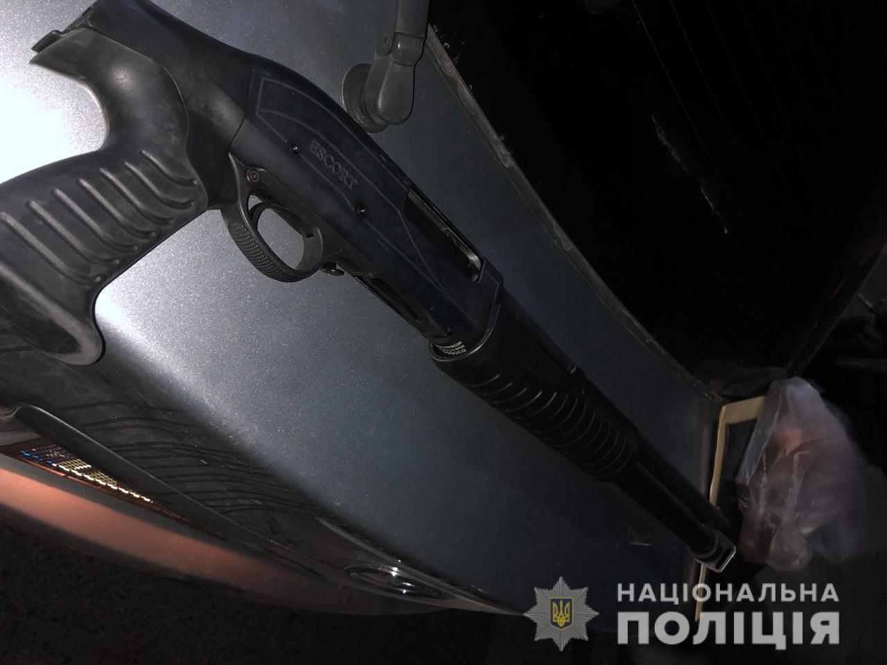 Фото - пресс-служба НПУ В Днепре спецназ "взял" ОПГ: занимались разбоем - фото