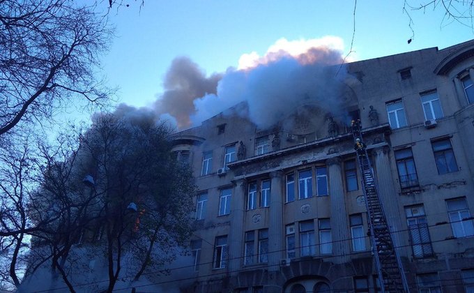 Пожар в колледже Одессы: что известно на данный момент - видео