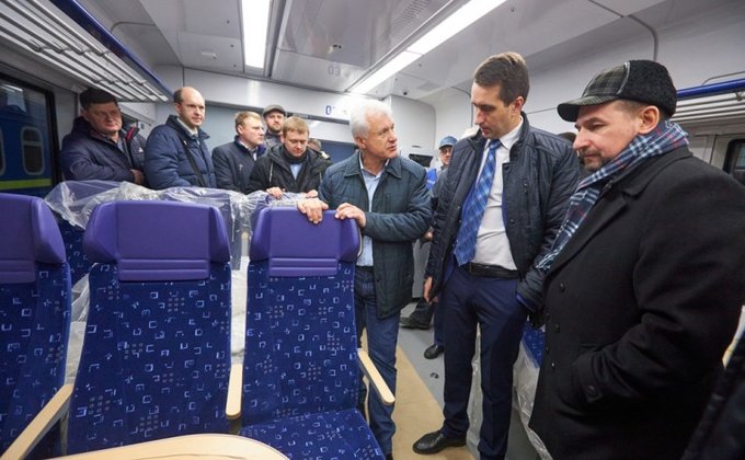 Новый украинский дизель-поезд успешно прошел испытания: фото