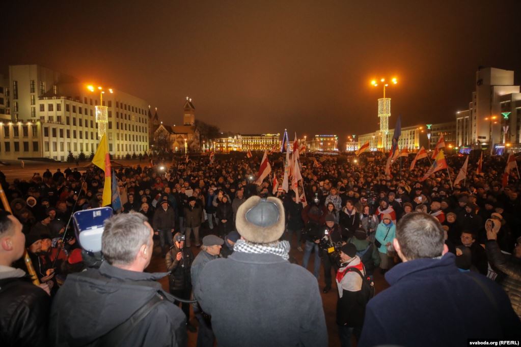 Больше тысячи белорусов протестуют против интеграции с РФ: видео