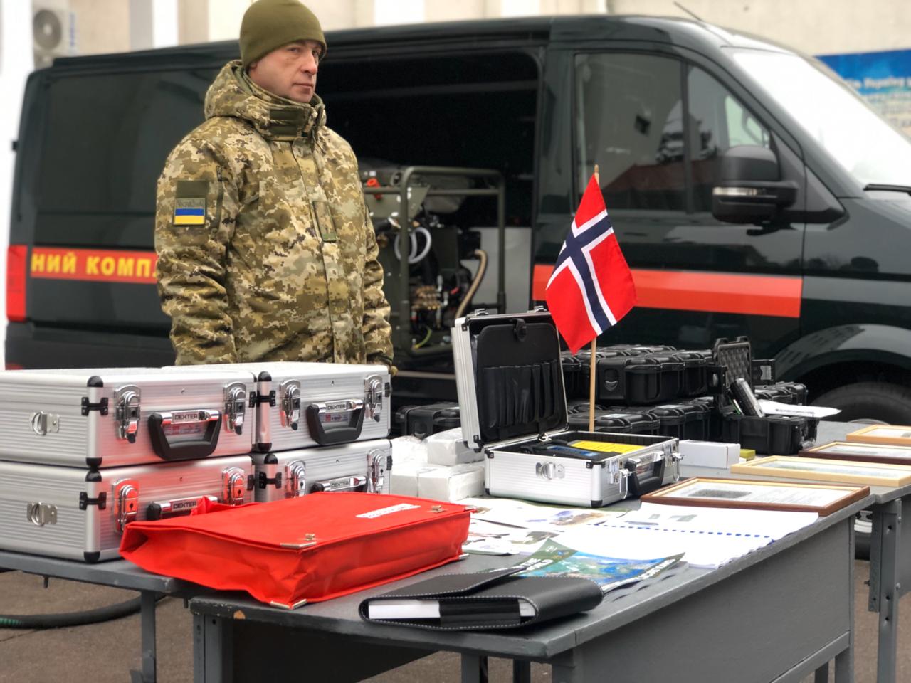 Норвегия передала оборудование пограничникам на Донбасс: фото
