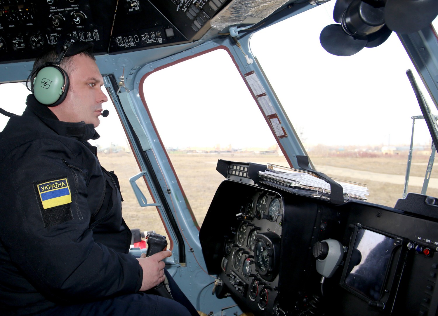Одесские пограничники получили модернизированный Ми-8: видео
