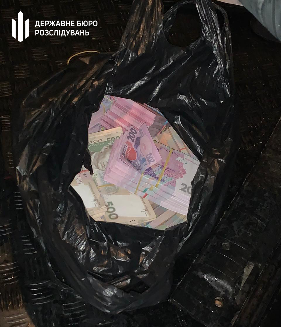 На взятке в 2 млн грн задержан чиновник Кабмина - ГБР