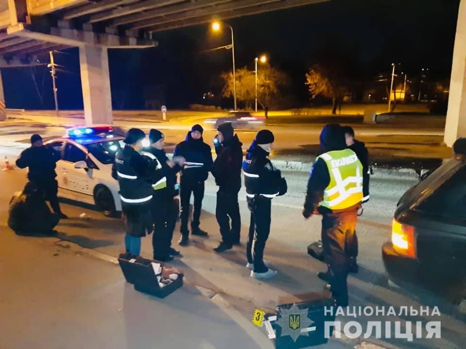 Задерживали беглеца. В Киеве полиция открыла стрельбу: фото