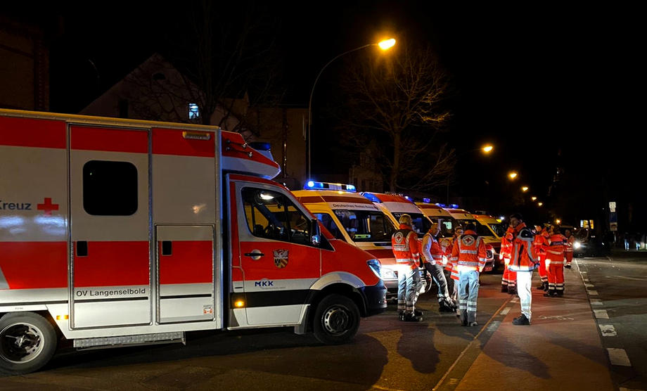 В Германии расстреляли две кальянные: есть погибшие - видео