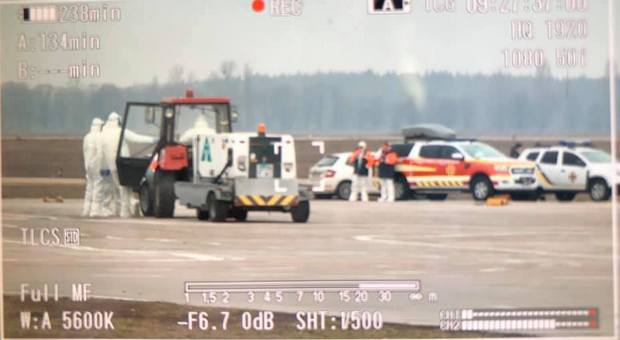 null Борт с эвакуированными из Уханя сел в Борисполе на дозаправку: улетит в Харьков