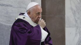 Коронавирус. Ватикан решил измерять температуру прихожанам в папских базиликах