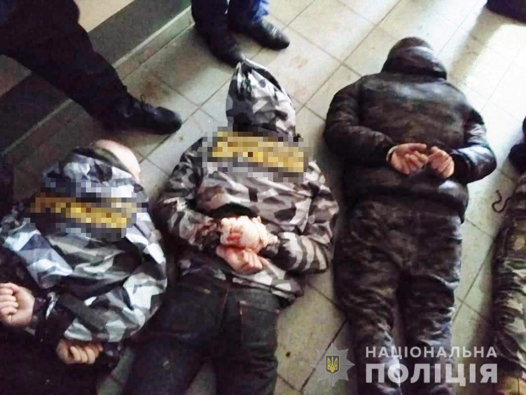Полиция задержала подозреваемых