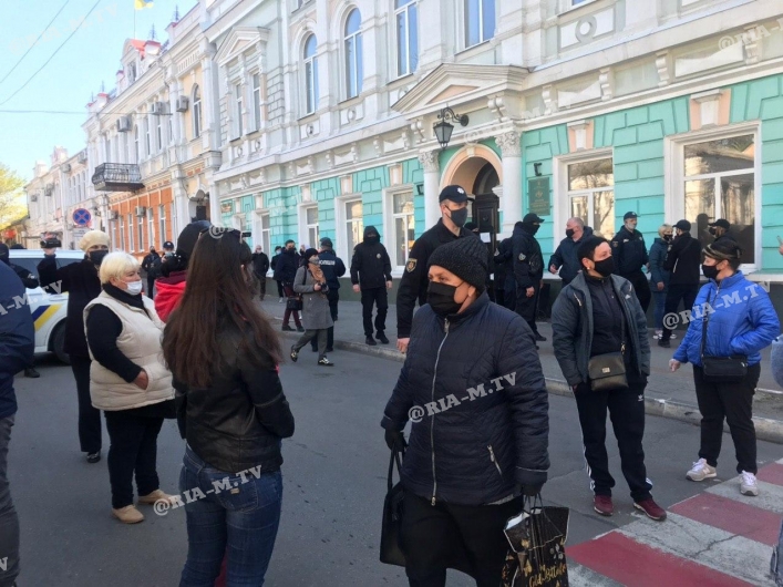 В Мелитополе недовольны, что закрыли рынки