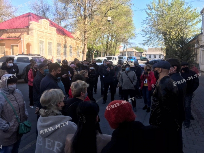 Протесты в Мелитополе из-за закрытых рынков