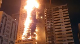 В Объединенных Арабских Эмиратах загорелся 45-этажный жилой небоскреб: видео