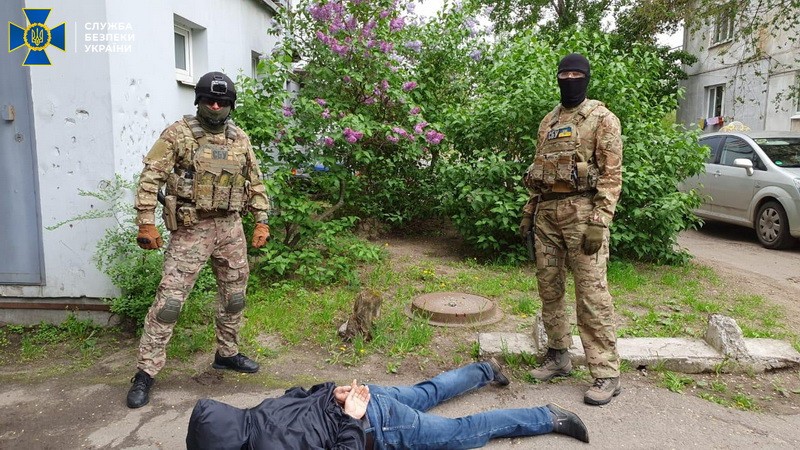 Фото - пресс-служба СБУ В СБУ заявляют, что задержали агента ФСБ РФ во время передачи секретных данных