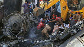 Крушение Airbus. Подробности авиакатастрофы в Пакистане - фото
