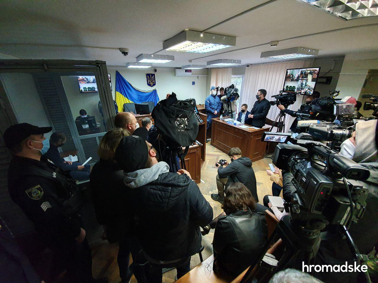 Суд над подозреваемым в изнасиловании полицейским Сергеем Сулимой (Фото: Богдан Кутепов/hromadske)
