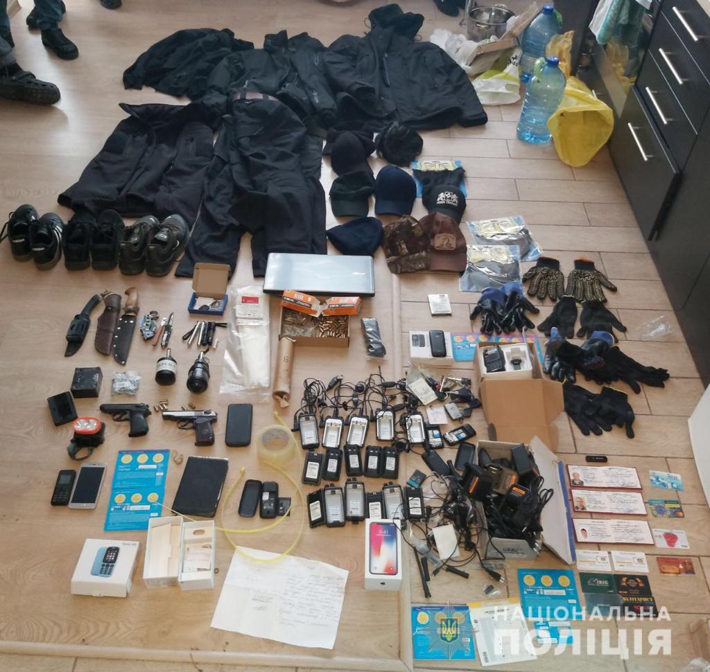 Фото - пресс-служба Нацполиции В Киевской области задержали вооруженную банду и криминального авторитета: видео