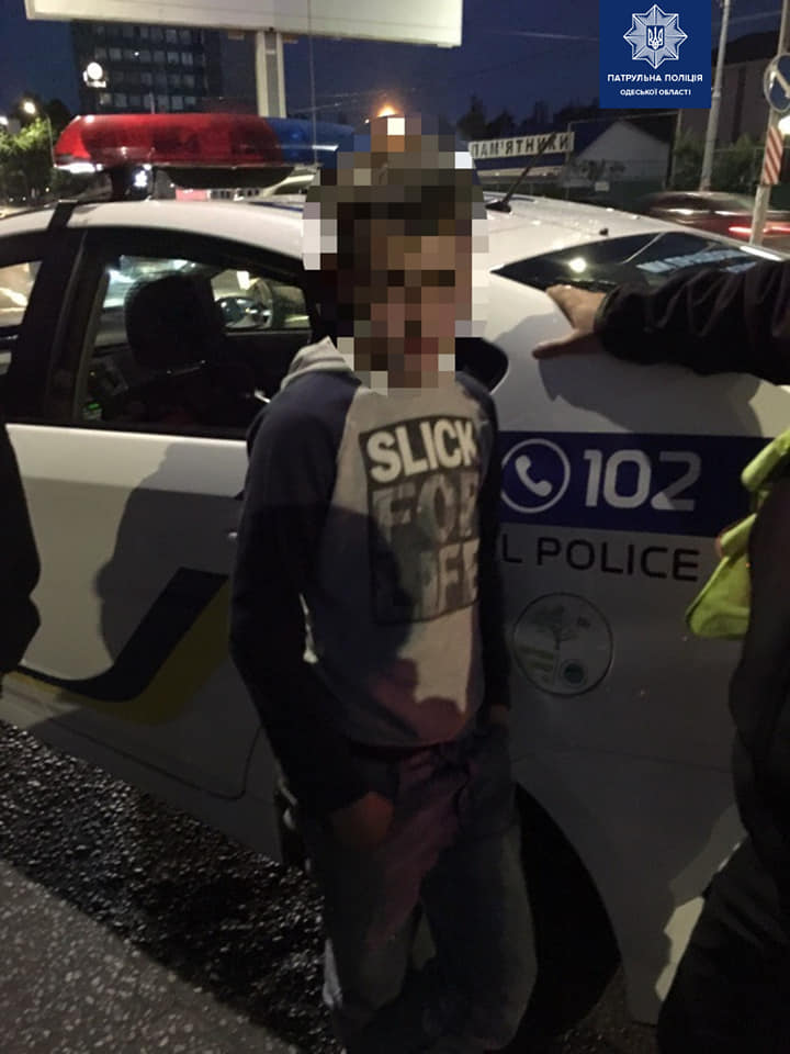 Мальчик с историей. В Одессе 12-летний пацан угнал авто и устроил гонки с полицией. На нем уже 10 дел (ФОТО, ВИДЕО) 1
