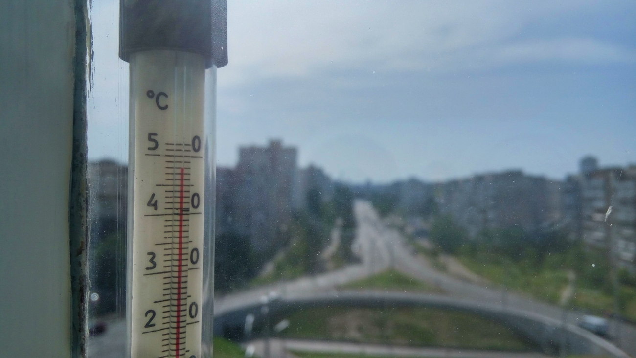 К вечеру 12 июня температура воздуха на солнце в Киеве приближалась к +50°C (Фото: LIGA.net) Жара в Киеве побила рекорды