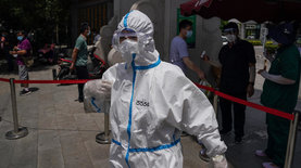 В Пекине новая вспышка коронавируса. В одном районе ввели военное положение