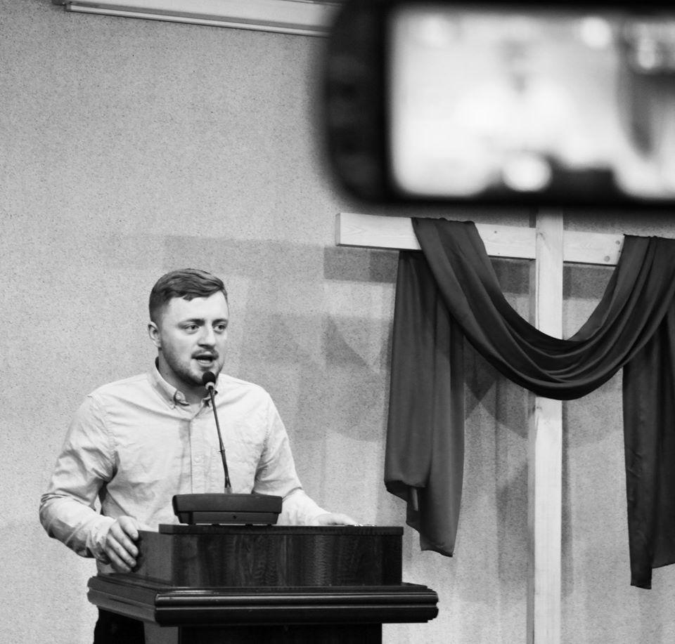 Бог и гендер. О чем спорили феминистки и праворадикалы на Подоле