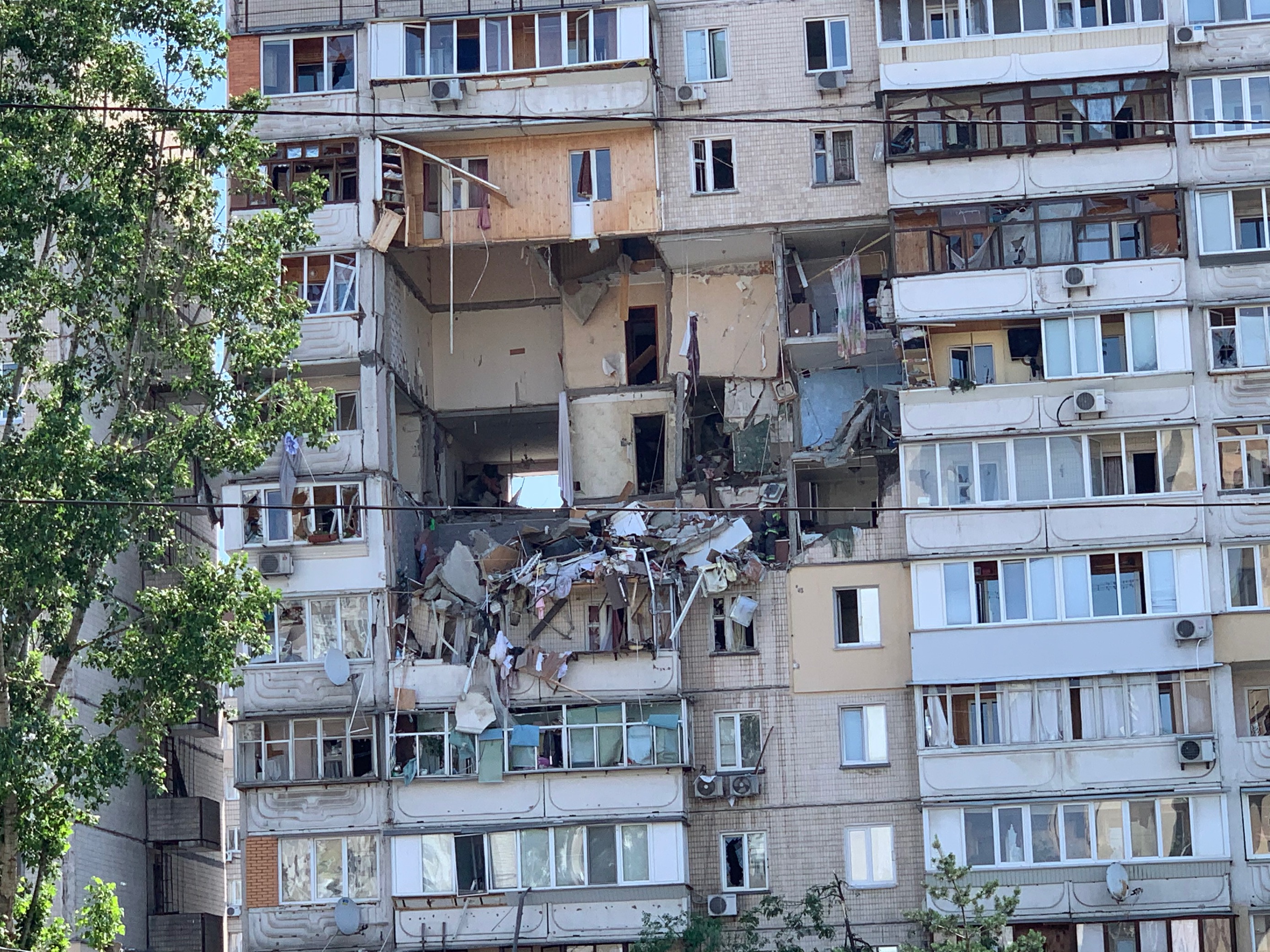 В многоэтажном доме в Киеве произошел взрыв