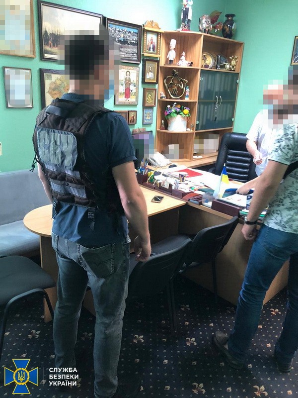 Фото - пресс-служба СБУ СБУ: В Сумах больница не получила 18 аппаратов ИВЛ из-за схем чиновников - фото