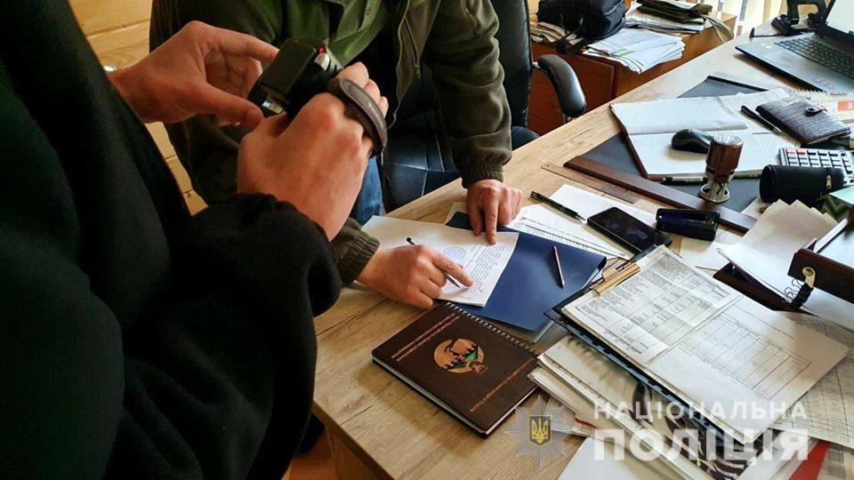 Фото: if.npu.gov.ua На Прикарпатье провели массовые обыски в деле о незаконной вырубке леса: видео