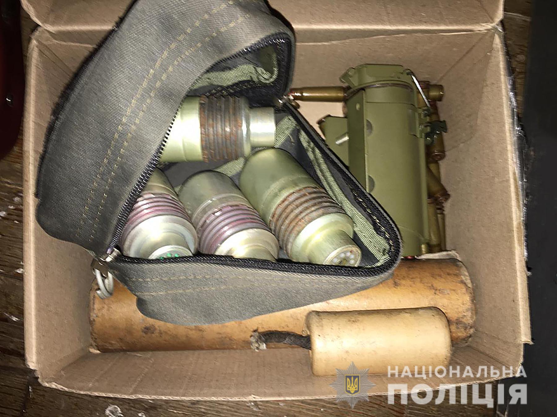 Фото: Нацполиция В Бердянске мужчина стрелял по детям, говорит - раздражали крики - полиция
