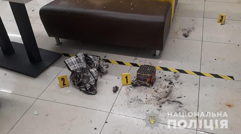 Фото: npu.gov.ua В кафе возле метро Лесная в Киеве произошел взрыв