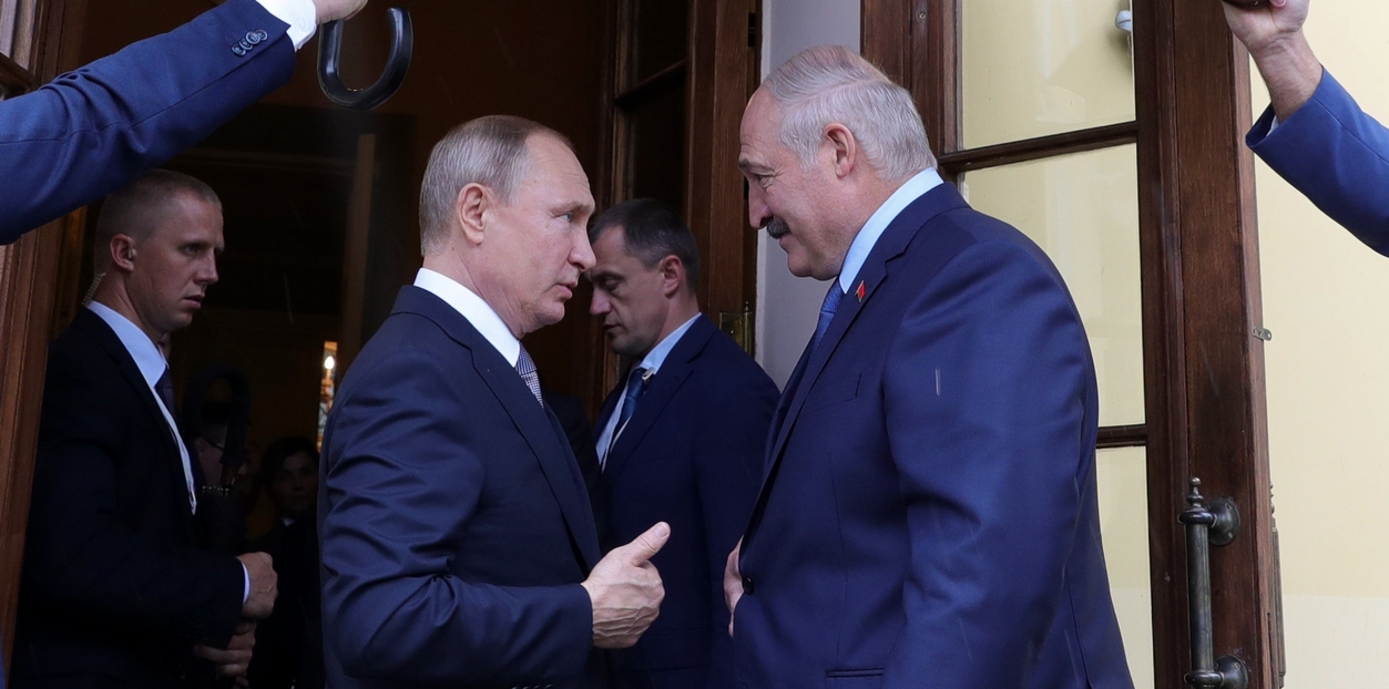 Революция в Беларуси, Лукашенко отдал вагнероцев Путину, обратный водопад: новости недели