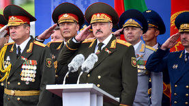 Лукашенко угрожает протестующим студентам: Кто пойдет на улицу – отправим в армию