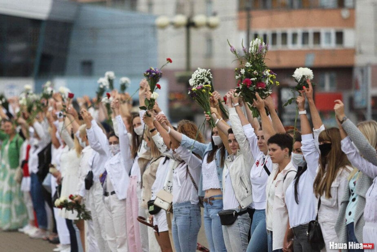 Женские мирные протесты, фото: Наша Ніва