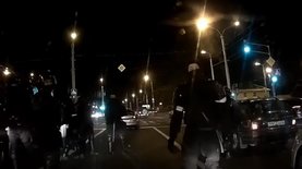 "Выходи из машины, животное!" Появилось видео задержаний водителей в Беларуси - 18+