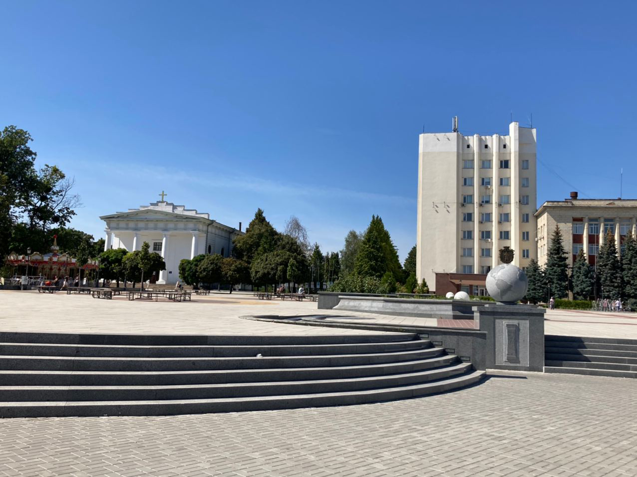 С неба на землю. Хасиды прорвались в Умань на праздник Рош ха-Шана, а попали на выборы
