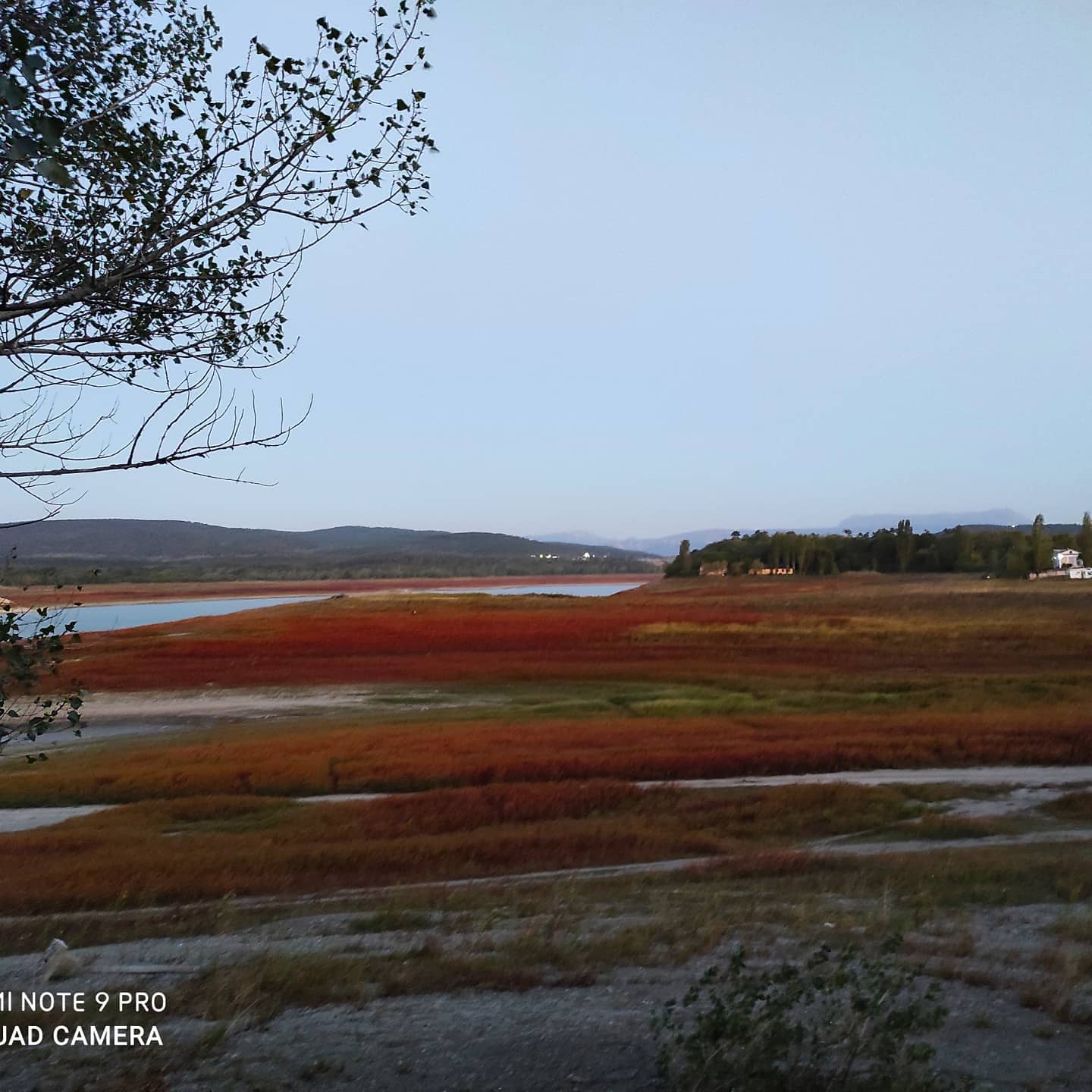 Фото за 13 сентября - Facebook Ольги Гавели Крым. Симферопольское водохранилище продолжает пересыхать - фото