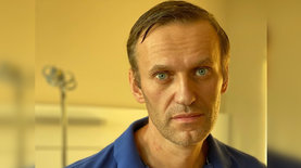 "Сварил на кухне Новичок". Путин заявил, что Навальный сам выпил яд, оппозиционер ответил