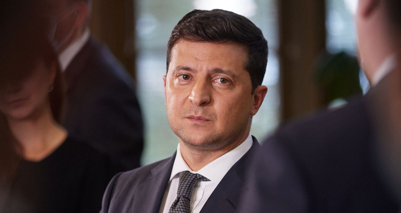 Антиолигархический закон, "интервью" Протасевича и девушка против медведя: новости недели