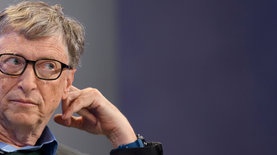 Билл Гейтс призвал не останавливать разработку ИИ, поскольку это "не решит проблему"