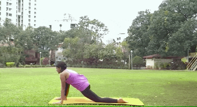 Фрагмент з відео Yogalates with Rashmi