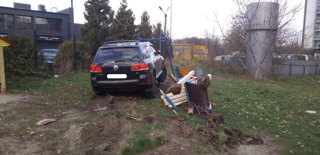 ДТП во Львове (Фото: пресс-служба патрульной полиции Львова) ДТП во Львове (Фото: пресс-служба патрульной полиции Львова)