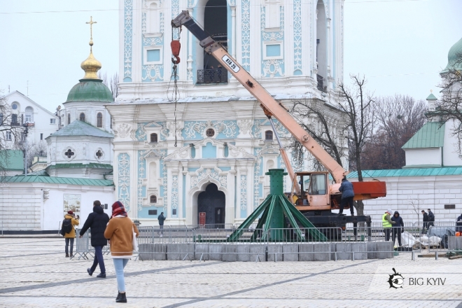 Початок головної ялинки країни. Фото – Великий Київ
