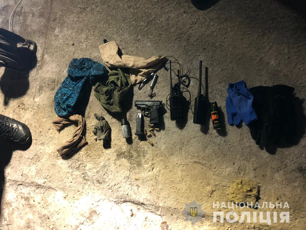 Фото – пресс-служба полиции Киевской области1 Под Киевом произошла перестрелка КОРДа с ОПГ: в спецназ бросили гранату – видео