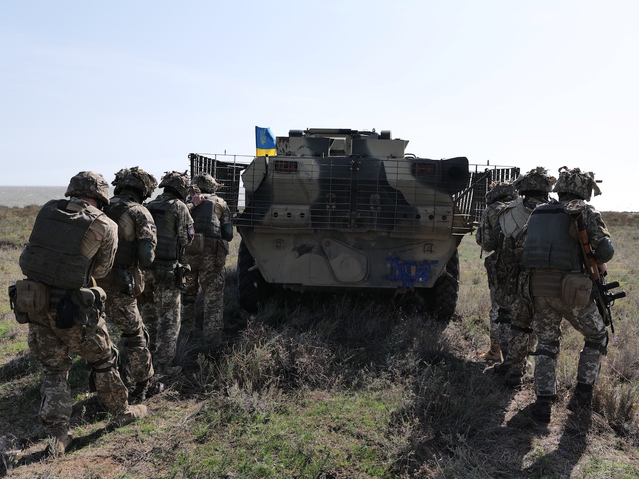 Учения десантников (Фото: пресс-служба Минобораны) Учения десантников (Фото: пресс-служба Минобораны)